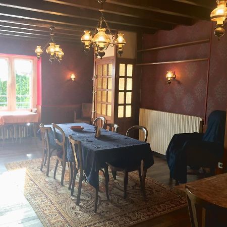 Chambres Chez L'Habitant Et Table D'Hotes Crocq "Le Vieil Hotel" Bagian luar foto